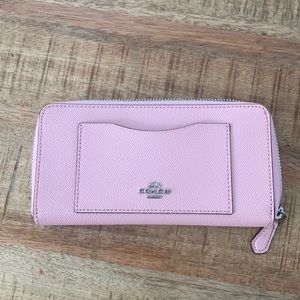 Coach Accordion Crossgrain Leather Zip Wallet